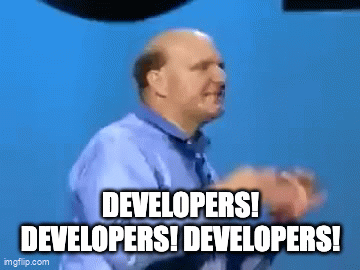 Steve Ballmer scande « Developers ! » sur scène.